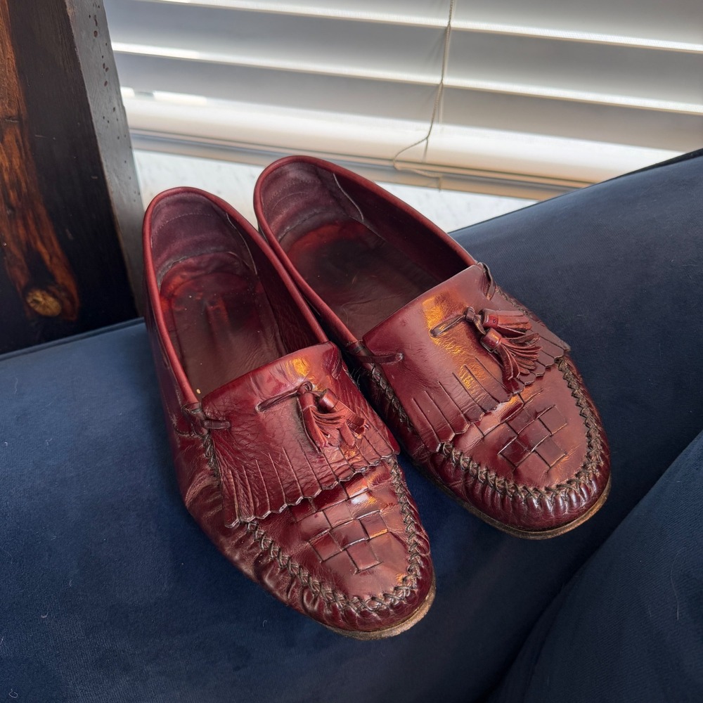 Vintage Burgundy Tassel Kiltie Moccasin Toe Loafers Mens 10.5 Dress Shoes Preppy